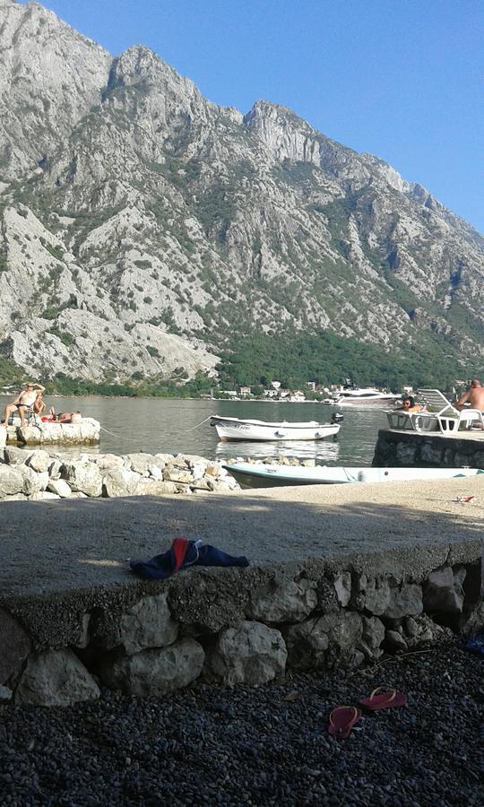 Appartamento Stone House Dragutinovic Cattaro Esterno foto